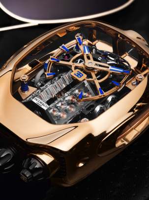 Jacob & Co. Bugatti Chiron Tourbillon Rose Gold Edition (Reference: BU200.40.AA.AA.ABRUA). Jacob (C)